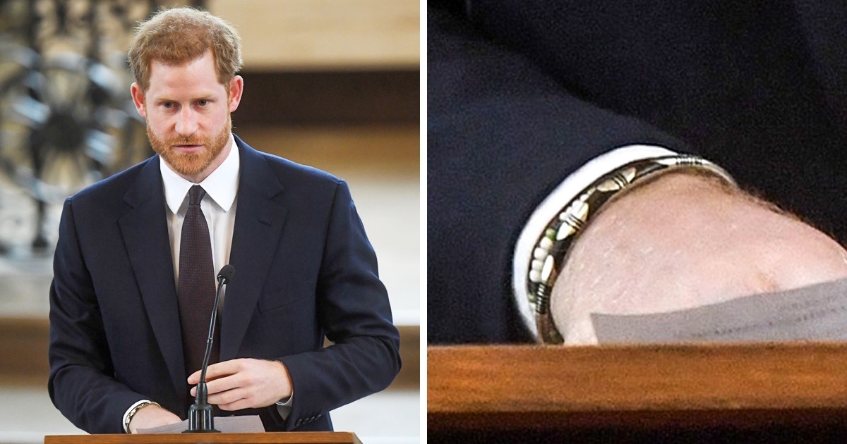 Depuis vingt ans, l’un des princes de Grande-Bretagne porte un bracelet très modeste. Quelle est l’histoire derrière cela ?