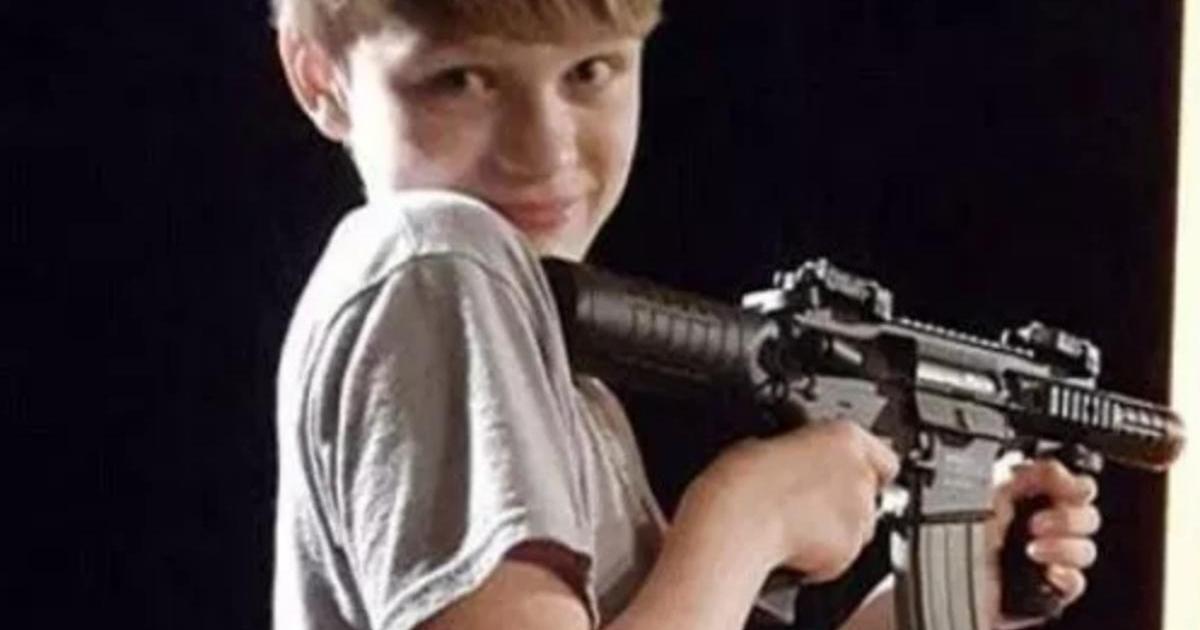 À 14 ans, il tue son père, embrasse son lapin puis va à l’école pour tuer un enfant de 6 ans