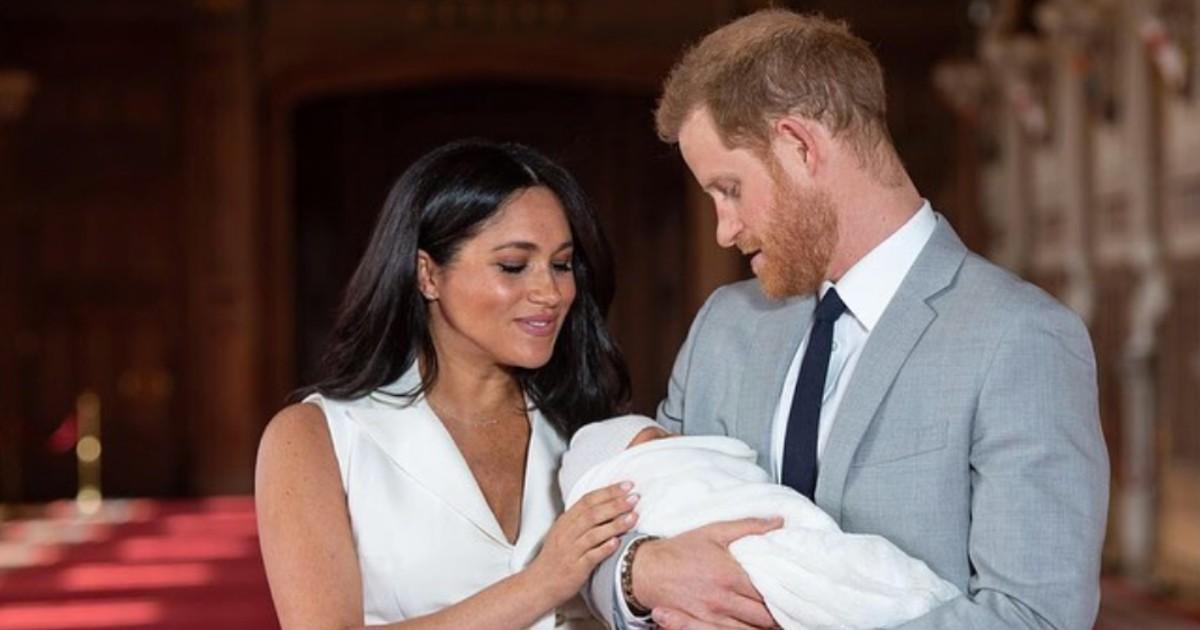 Meghan Markle et le Prince Harry publient une nouvelle photo de leur fils Archie pour la fête des Mères