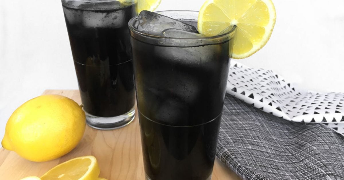 La recette de la limonade noir au citron : la potion magique qui élimine les toxines et dégonfle le ventre pour de bon