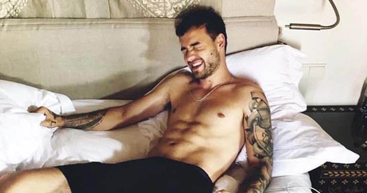 Un membre des One Direction publie par erreur une photo de lui nu dans son lit sur Instagram