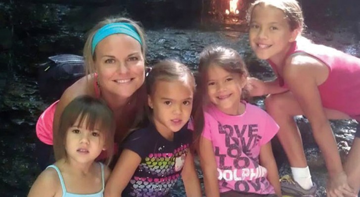 Une femme adopte les 4 filles de son amie décédée d’une tumeur au cerveau