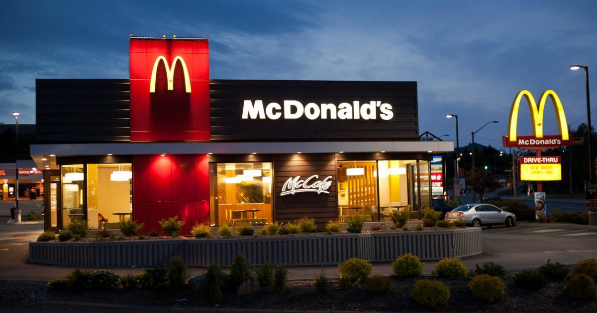 Un sans-abri expulsé d’un McDonald’s après s’être fait acheter un déjeuner par une cliente