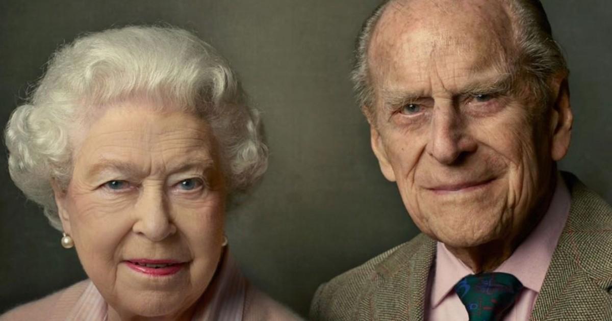Elizabeth II «profondément touchée» par le soutien du public après le décès de Philip