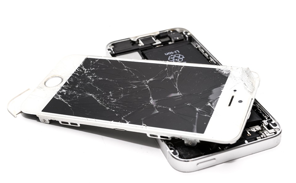 Comment réparer son smartphone au lieu d’en racheter un ?