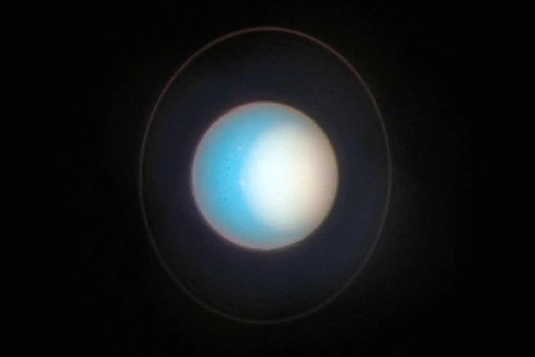 Hubble dresse le portrait d’une Uranus un peu pâlichonne