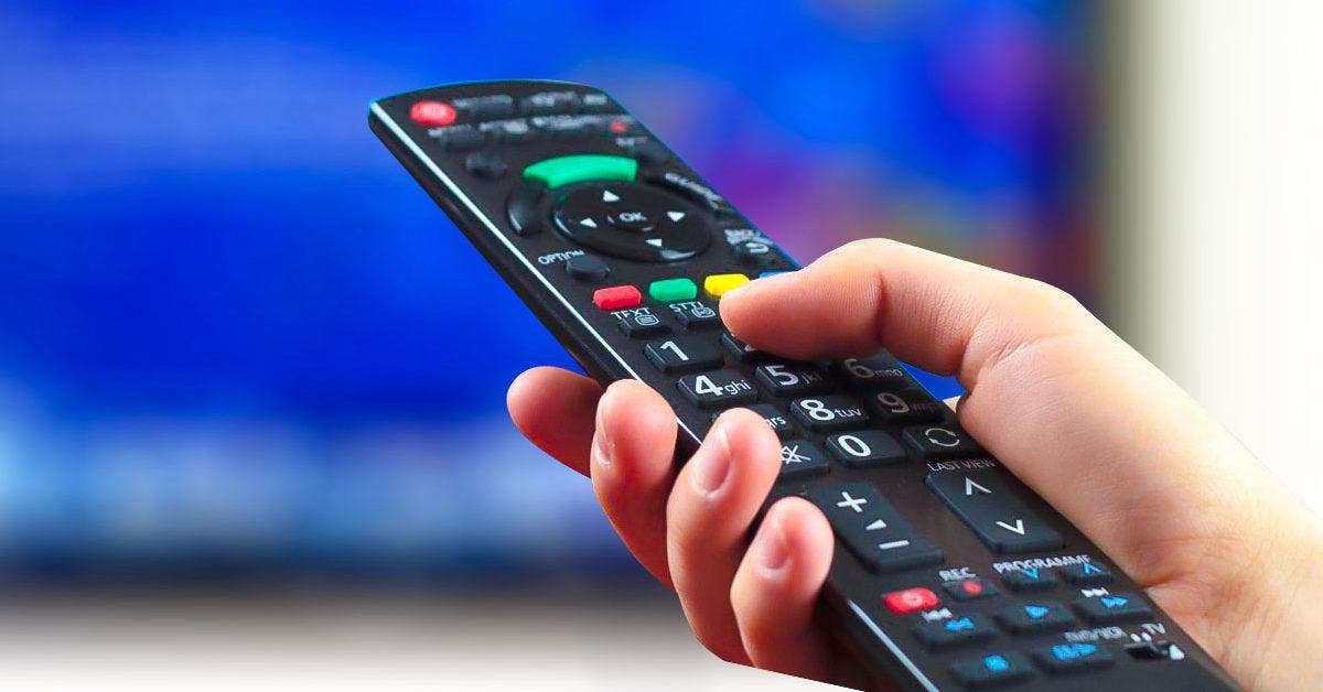 Ce bouton de votre télécommande peut réduire de moitié la consommation d’énergie de la télévision