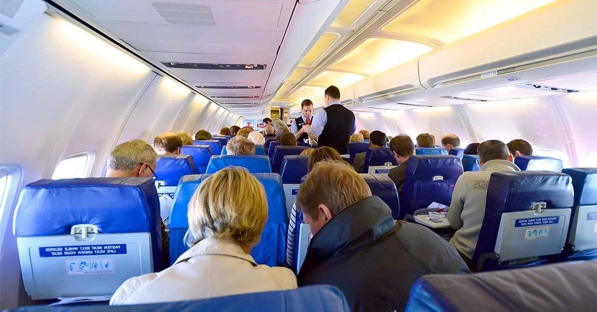 Que faire lorsqu’une personne vous demande de céder votre siège en avion ?