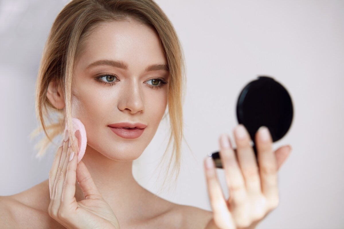 Qu’est-ce que le maquillage minéral? Ingrédients et avantages